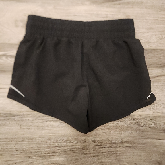 4 pairs  7/8 shorts - Picture 6 of 16